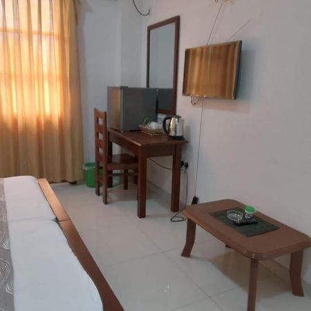 Heritage Eco Resort Kelaniya エクステリア 写真