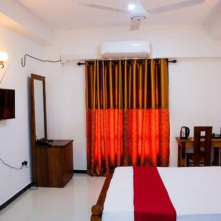 Heritage Eco Resort Kelaniya エクステリア 写真