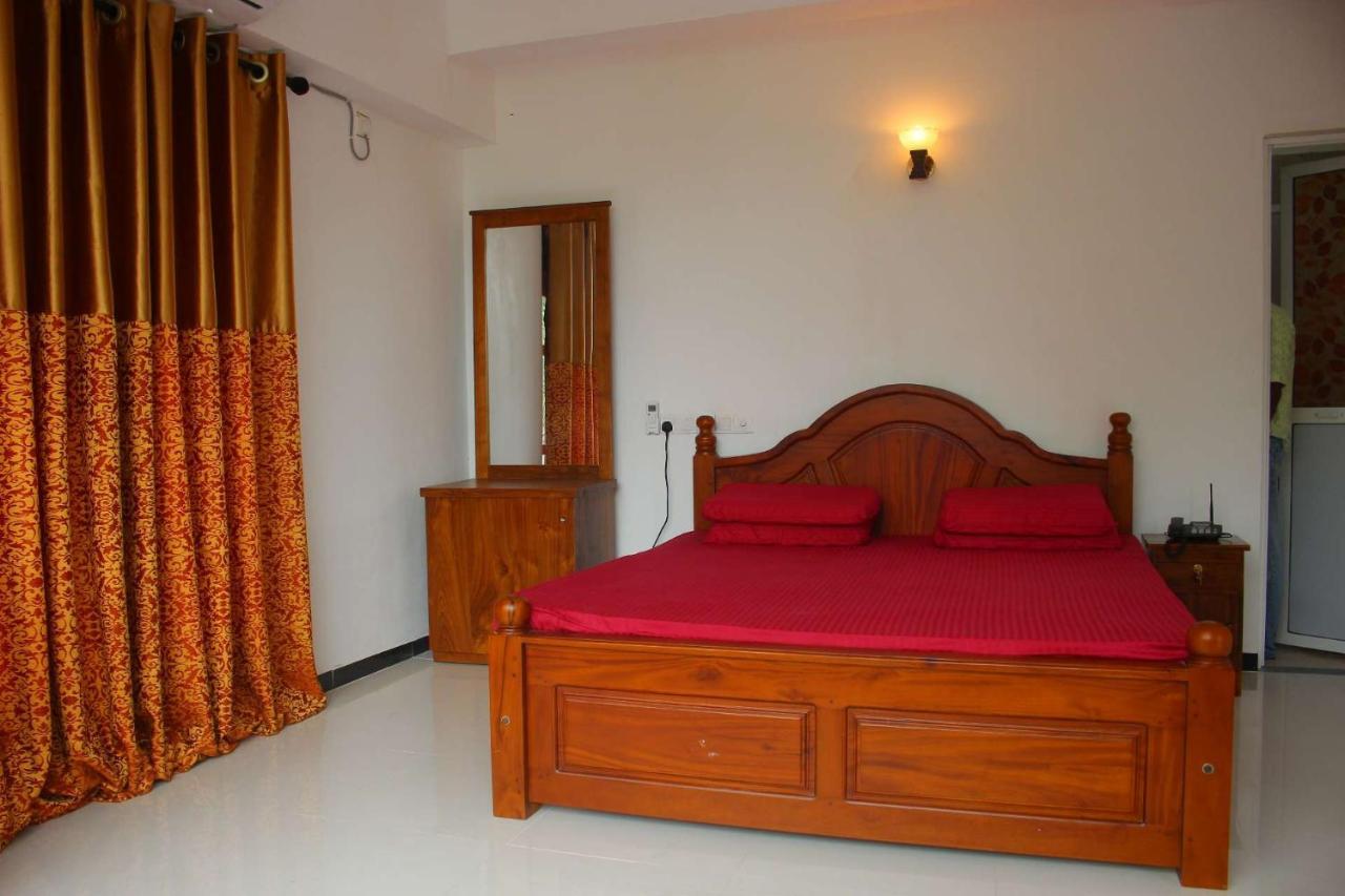 Heritage Eco Resort Kelaniya エクステリア 写真