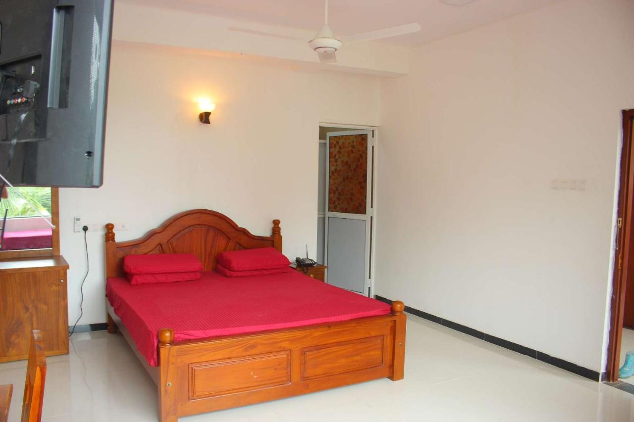 Heritage Eco Resort Kelaniya エクステリア 写真