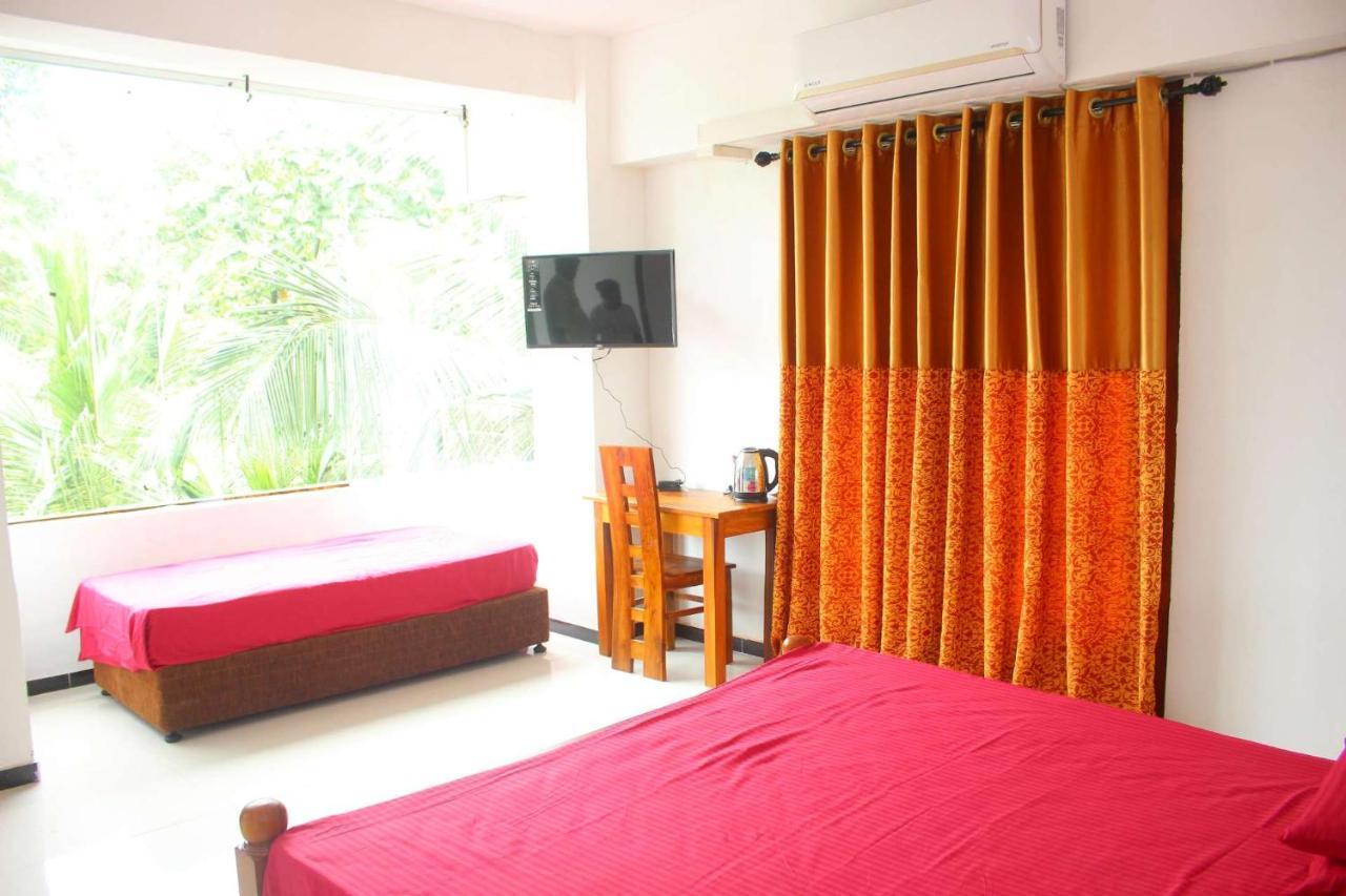 Heritage Eco Resort Kelaniya エクステリア 写真