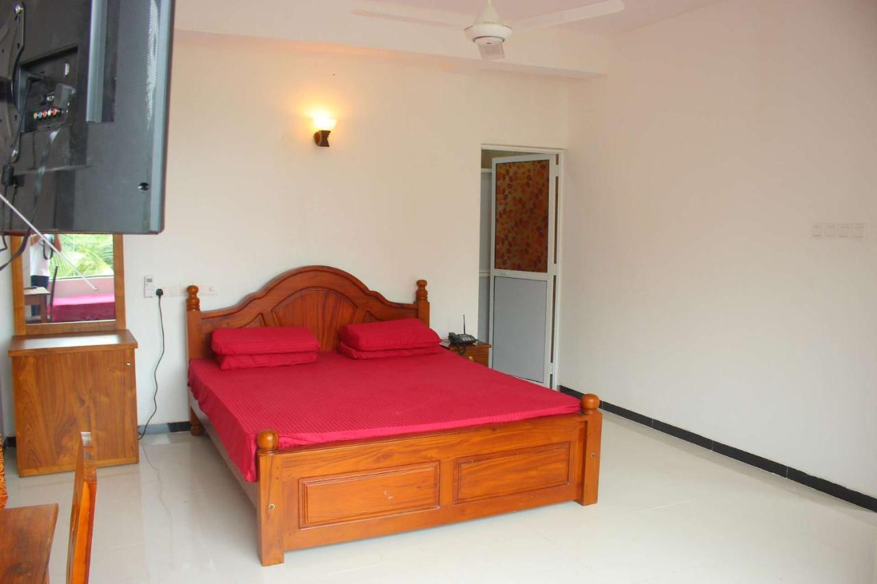 Heritage Eco Resort Kelaniya エクステリア 写真