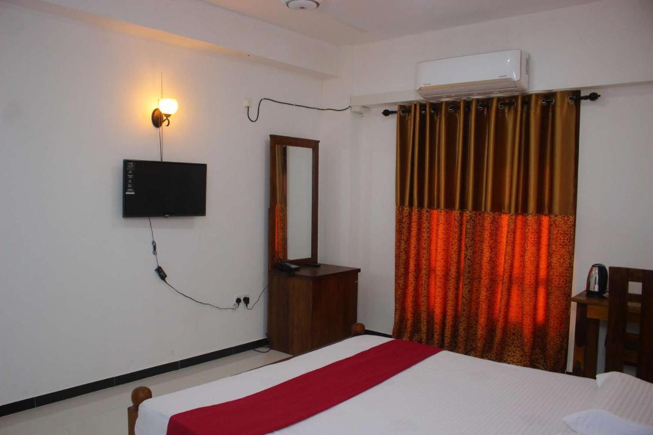 Heritage Eco Resort Kelaniya エクステリア 写真